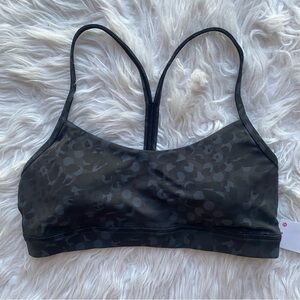 Lululemon Flow Y Nulu Bra Women’s Size 10 Cheetah Leopard Camo Print